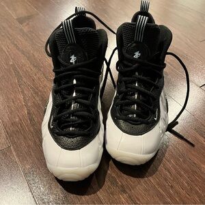 Nike Foamposite; size 6.5 big kids